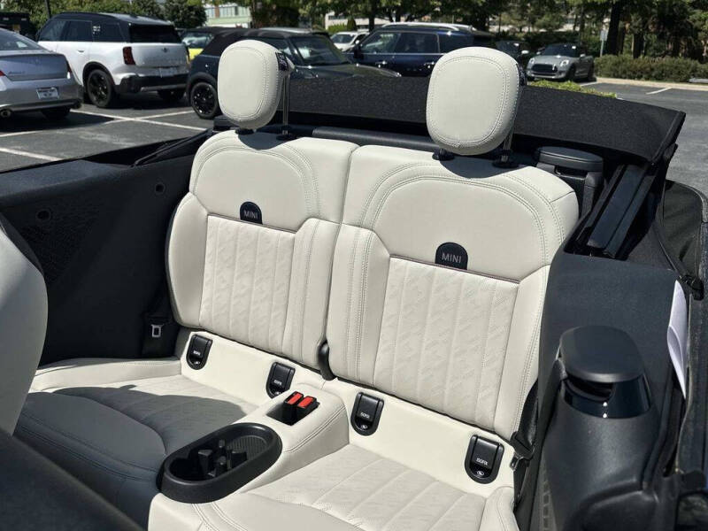 2026 MINI Convertible Cooper S Signature Trim