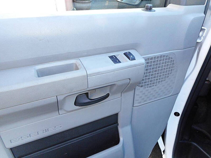 2014 Ford E-Series E-250