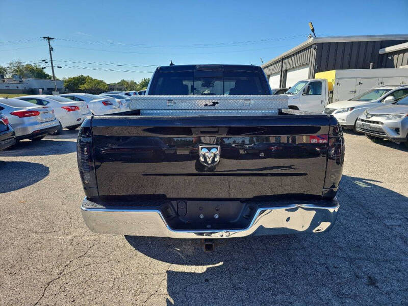 2019 RAM 1500 Classic SLT