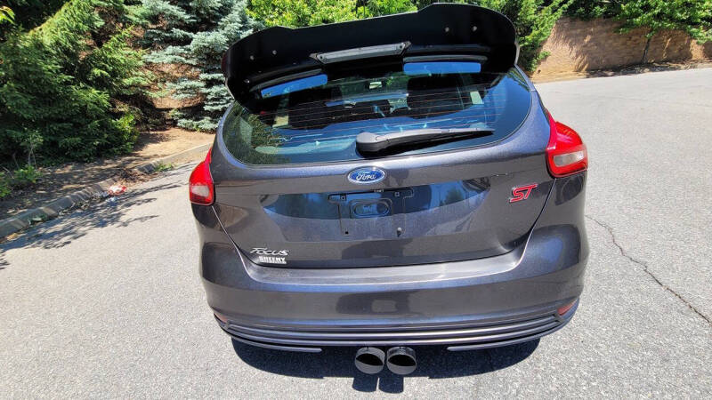 2018 Ford Focus ST