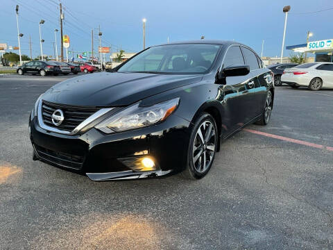 2018 Nissan Altima for sale at SOLID MOTORS LLC in Garland TX