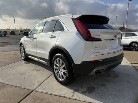 2022 Cadillac XT4 Premium Luxury