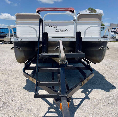 2001 Playcraft Boats 2400 Sport Triple Log for sale at Truman Lake Marine in Warsaw, MO