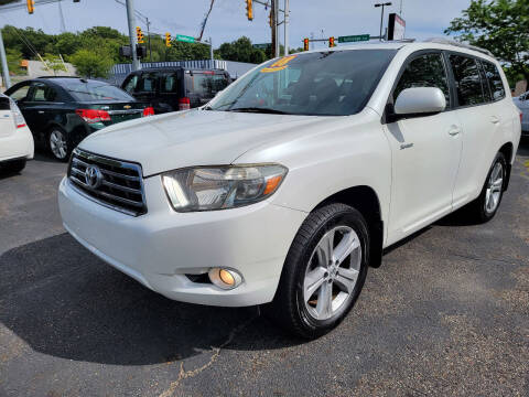 2008 Toyota Highlander for sale at Cedar Auto Group LLC in Akron OH