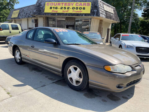 2003 Chevrolet Monte Carlo for sale at Courtesy Cars in Independence MO