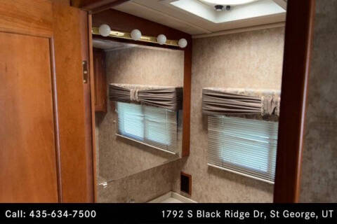 2005 Freightliner XC Chassis