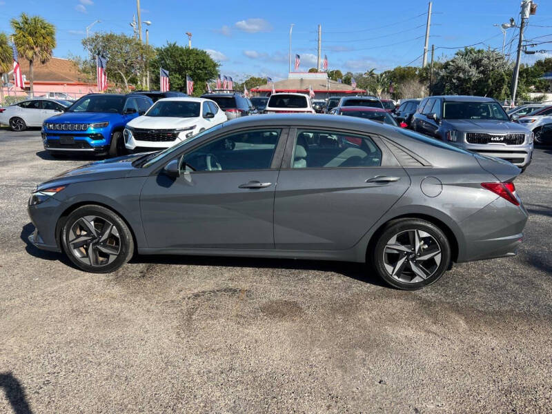 2023 Hyundai Elantra SEL