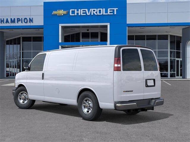 2025 Chevrolet Express 2500