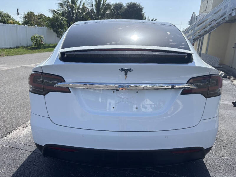 2016 Tesla Model X 75D
