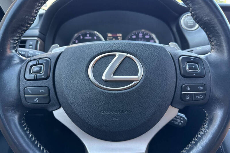 2017 Lexus IS 200t