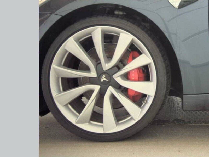 2020 Tesla Model 3 Performance