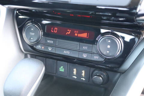 2025 Mitsubishi Eclipse Cross LE