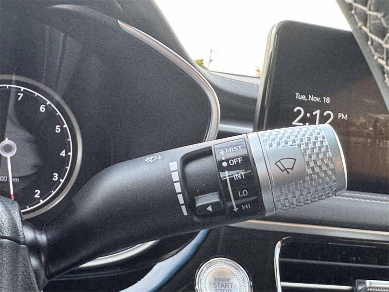 2026 Genesis G70 2.5T Standard