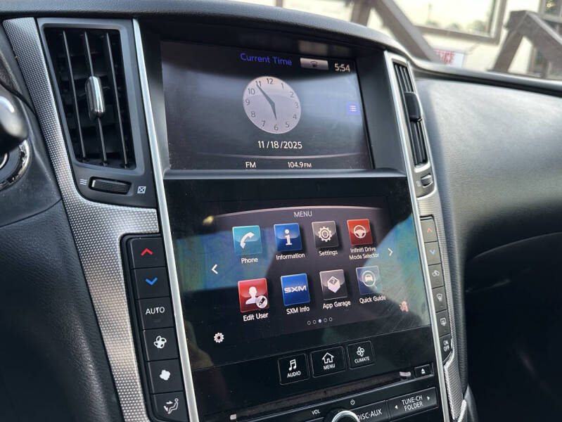 2015 Infiniti Q50 Premium