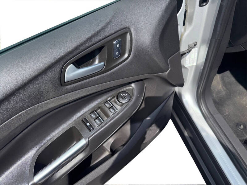 2016 Ford C-MAX Hybrid SE