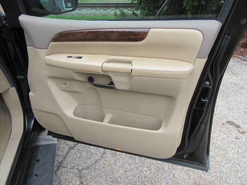 2011 Nissan Armada Platinum