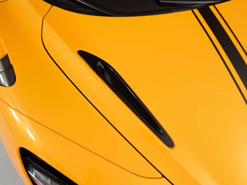 2025 McLaren 750S