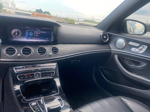 2017 Mercedes-Benz E-Class E 300 4MATIC