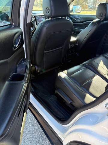 2017 GMC Acadia SLT-1