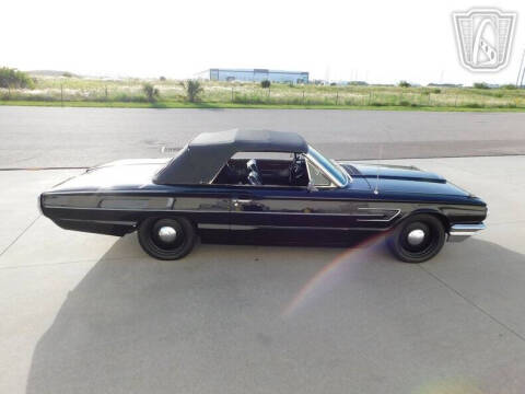 1965 Ford Thunderbird