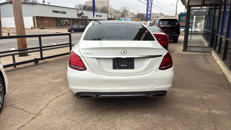 2016 Mercedes-Benz C-Class