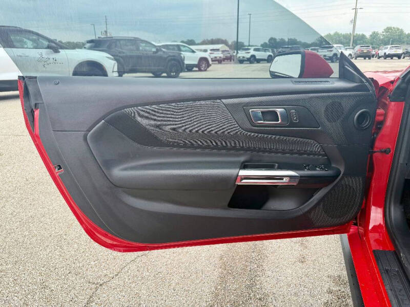 2024 Ford Mustang EcoBoost