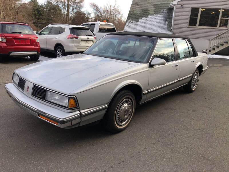 1989 Oldsmobile Eighty-Eight Royale for sale at The Used Car Company LLC in Prospect CT