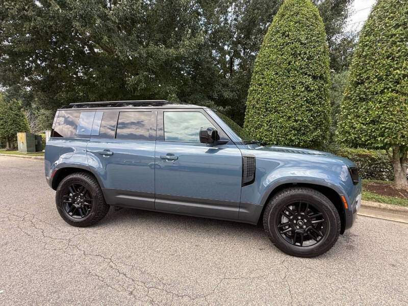 2020 Land Rover Defender 110 SE