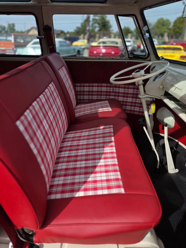 1975 Volkswagen Type 2