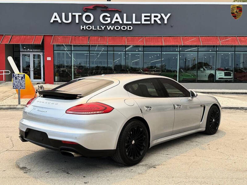 2016 Porsche Panamera