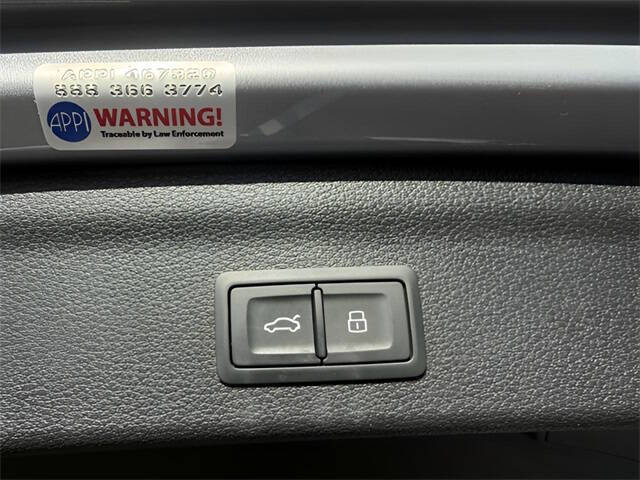 2020 Audi Q3 quattro Premium 45 TFSI