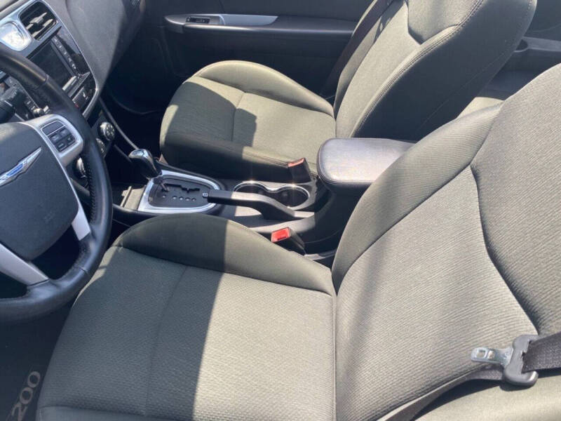 2011 Chrysler 200 Touring