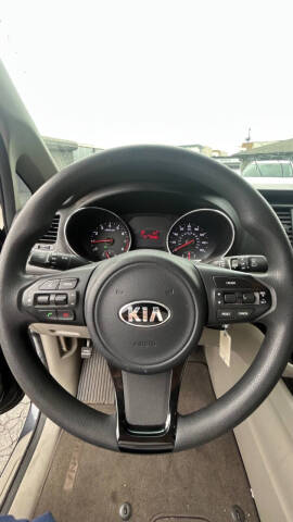 2016 Kia Sedona LX
