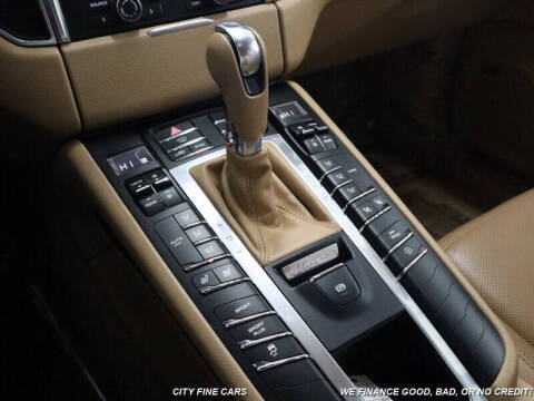 2016 Porsche Macan S