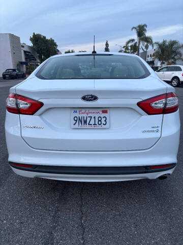 2014 Ford Fusion Hybrid SE