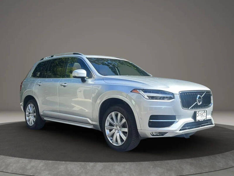 2017 Volvo XC90 T6 Momentum