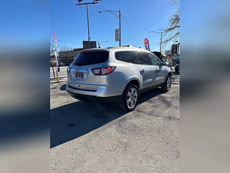 2017 Chevrolet Traverse LT