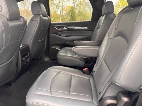 2022 Buick Enclave Essence
