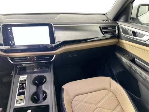 2024 Volkswagen Atlas Cross Sport SE 4Motion