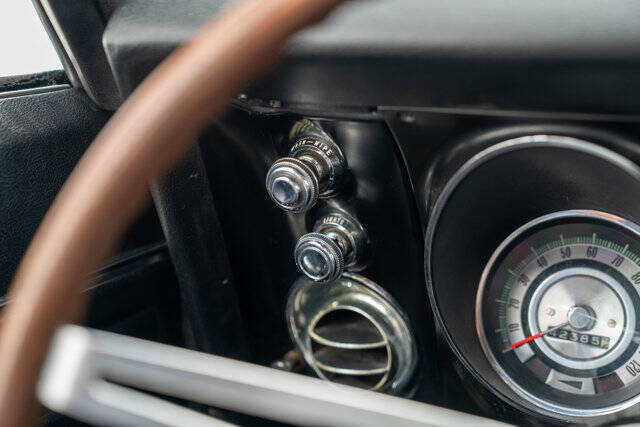1968 Chevrolet Camaro 23