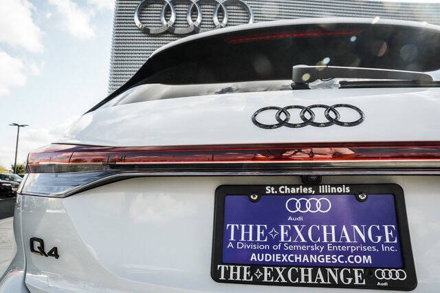 2024 Audi Q4 e-tron quattro Premium Plus 55