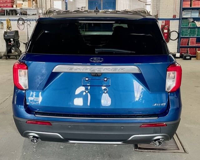 2023 Ford Explorer XLT