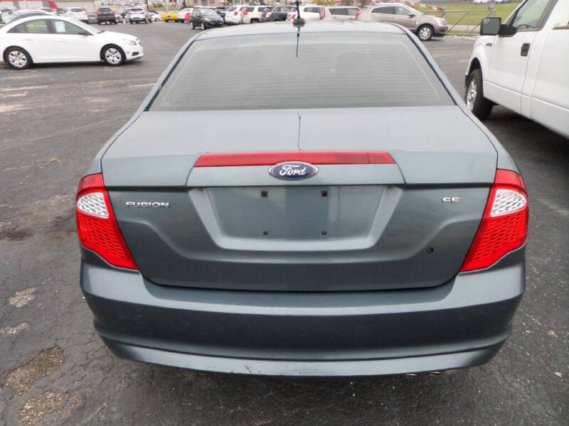 2012 Ford Fusion SE photo 8