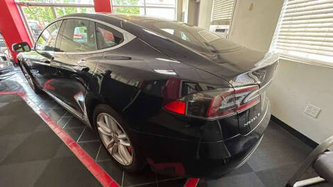 2015 Tesla Model S P85D