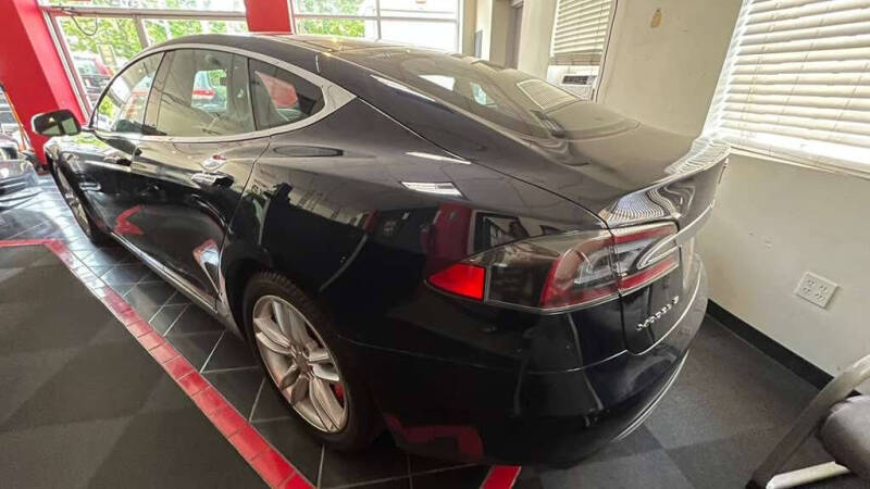2015 Tesla Model S P85D