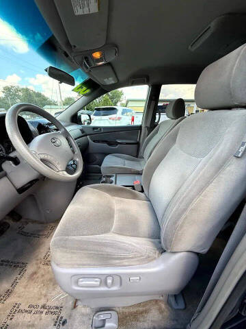 2005 Toyota Sienna
