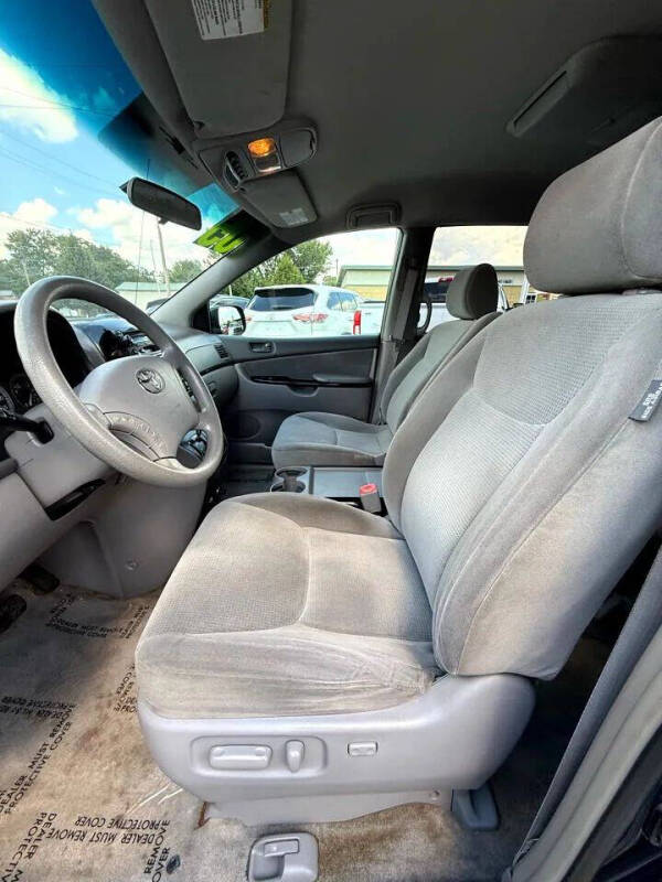2005 Toyota Sienna