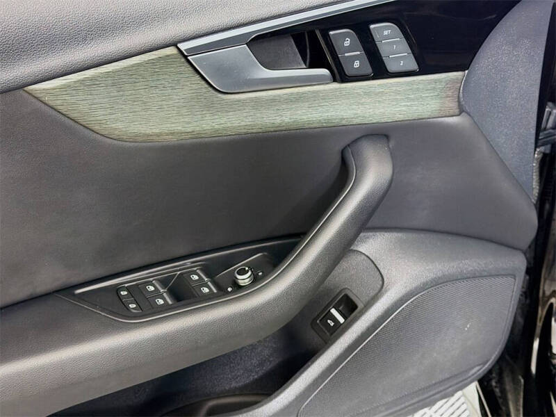 2021 Audi A4 quattro Premium 40 TFSI