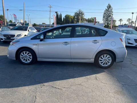2014 Toyota Prius Plug-in Hybrid