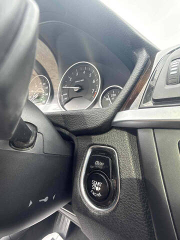 2015 BMW 3 Series 328i